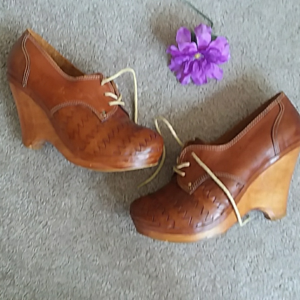 VINTAGE leather clogs unique lace up Brazil handma